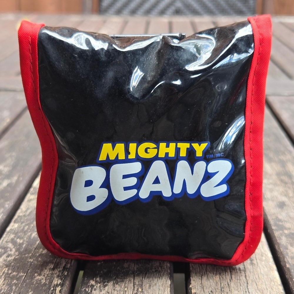 Vintage Mighty 17 Beanz & 8 Bodz Lot with Carrying Pouch Case Collectibles